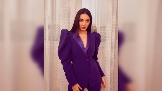 Kiara Advani in Rs 47k purple pantsuit turns up the glam quotient