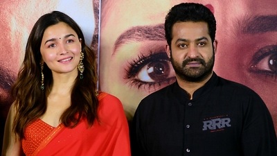 Alia Bhatt and NTR Jr pose for the photo at the trailer launch of their upcoming movie RRR. (Sunil Khandare) Alia Bhatt and NTR Jr pose for the photo at the trailer launch of their upcoming movie RRR. (Sunil Khandare)