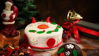 Best Christmas cakes recipes that you can whip up at home in a jiffy (Mahesh Kini, Executive Chef, JW Marriott Bengaluru) Best Christmas cakes recipes that you can whip up at home in a jiffy (Mahesh Kini, Executive Chef, JW Marriott Bengaluru)