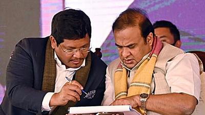 A file photo of Assam CM Himanta Biswa Sarma with Meghalaya CM Conrad Sangma at a press meet in Guwahati. (ANI) A file photo of Assam CM Himanta Biswa Sarma with Meghalaya CM Conrad Sangma at a press meet in Guwahati. (ANI)