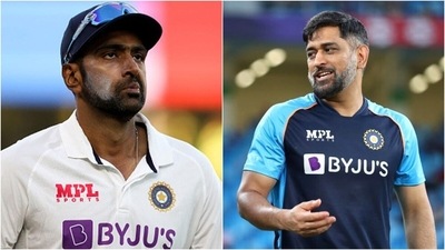 Ravichandran Ashwin (L) and MS Dhoni. (PTI) Ravichandran Ashwin (L) and MS Dhoni. (PTI)