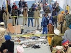 Police cordoning off the Ludhiana court blast site on Thursday.(HT Photo) Police cordoning off the Ludhiana court blast site on Thursday.(HT Photo)