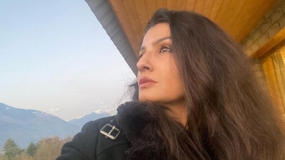 Raveena Tandon was among the busiest actors in 1990s. Raveena Tandon was among the busiest actors in 1990s.
