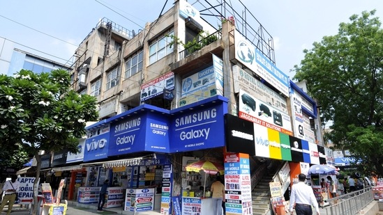 Different days of the week were allotted for closure in different areas and markets of the district, while multinational corporations and corporate offices were ordered to stay shut on Sunday.(HT File) Different days of the week were allotted for closure in different areas and markets of the district, while multinational corporations and corporate offices were ordered to stay shut on Sunday.(HT File)