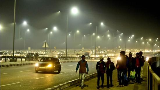 Delhi’s air crisis: Three major contributors to pollution from the consumption side are — transport (private and public), fuel and electricity, and construction. (Sanjeev Verma/HT Photo) Delhi’s air crisis: Three major contributors to pollution from the consumption side are — transport (private and public), fuel and electricity, and construction. (Sanjeev Verma/HT Photo)