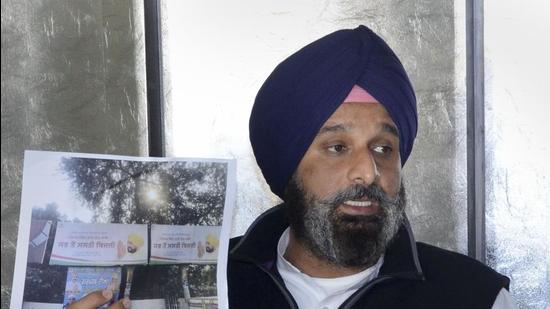 Shiromani Akali Dal leader Bikram Singh Majithia addresses a press conference in Amritsar, on November 23. (PTI)