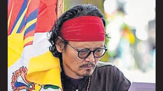 The activist, Tenzin Tsundue, had brought a projector, sound box and bed sheet screen with him, which he used to screen the film, ‘Escape of The Dalai Lama’ around 100 times (HT Photo)