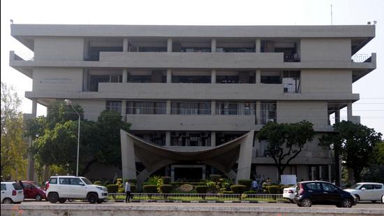 The Professor Pradeep Kumar Memorial Lecture was chaired by emeritus professor BS Brar of PU. It was delivered by G Gopa Kumar, former VC, Kerala Central University, at PU, Chandigarh, on Thursday. He spoke on language policy and policies of south Indian states. (HT File Photo/ Representational image)