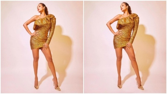 Malaika played muse to the designer house Dundas and picked a gold metallic short dress to deck up in.(Instagram/@malaikaaroraofficial)