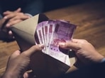 Police claimed to have recovered another <span class='webrupee'>₹</span>25 lakh in cash allegedly belonging to Tukaram Supe, the arrested commissioner of Maharashtra State Council Of Examination (MSEC).(HT_PRINT) Police claimed to have recovered another <span class='webrupee'>₹</span>25 lakh in cash allegedly belonging to Tukaram Supe, the arrested commissioner of Maharashtra State Council Of Examination (MSEC).(HT_PRINT)