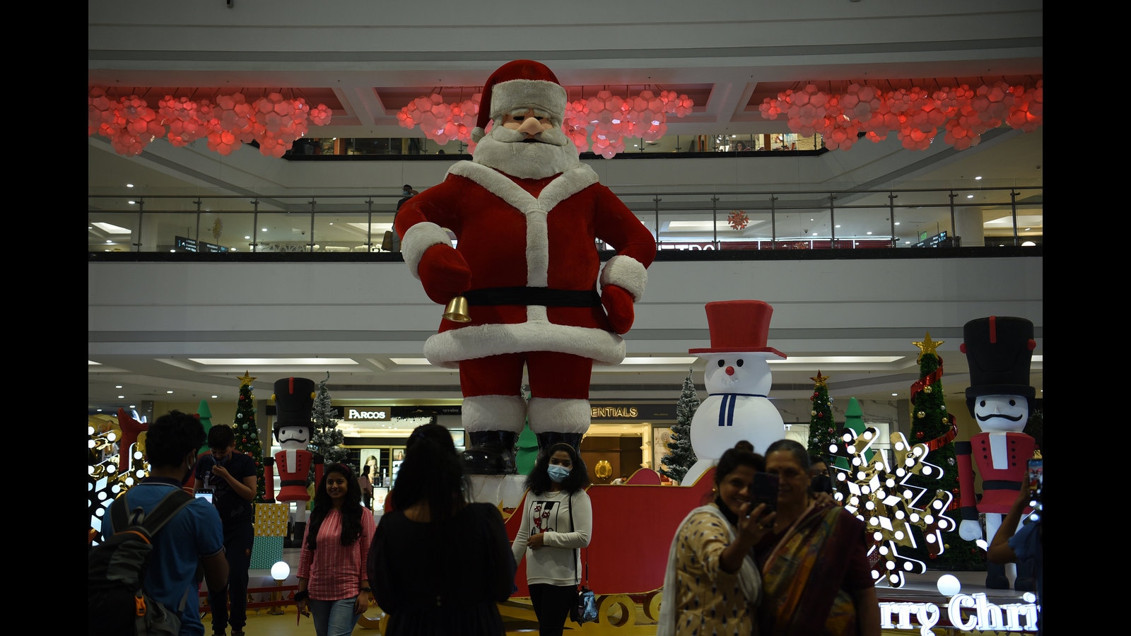 Christmas celebrations in Thane, Navi Mumbai with all Covid protocols