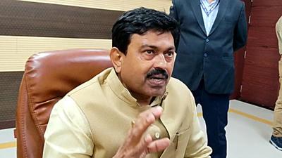 Union minister of state for home affairs Ajay Kumar Mishra alleged that unidentified men tried to extort ₹1 crore from him. (ANI) Union minister of state for home affairs Ajay Kumar Mishra alleged that unidentified men tried to extort ₹1 crore from him. (ANI)