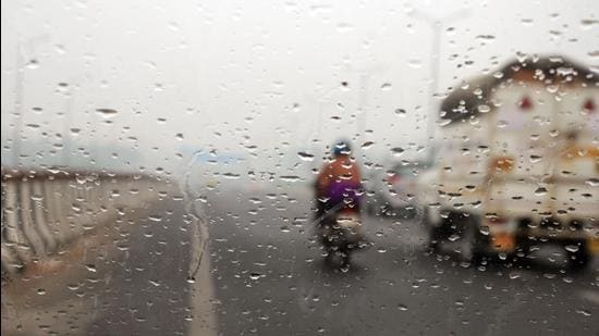 A report prepared by the PWD states that the drainage system of Delhi can only cater to 50mm of rainfall in a day, and anything more than that overwhelms the system. (ANI)