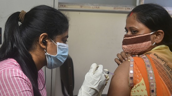 Developed countries who have completed the double vaccination, should not opt for the third booster shot as of now. It is not mandatory.(PTI)