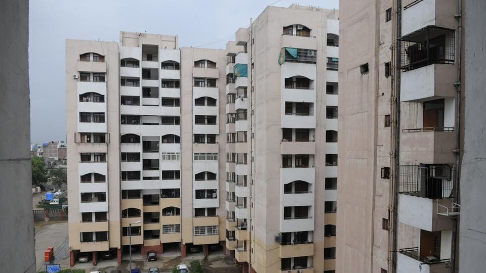 DDA high-income group (HIG) flats are seen at Jasola in Delhi.&nbsp; (HT File Photo/Sushil Kumar)