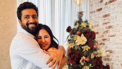 Vicky Kaushal and Katrina Kaif celebrate Christmas together, Vicky Kaushal and Katrina Kaif celebrate Christmas together, 