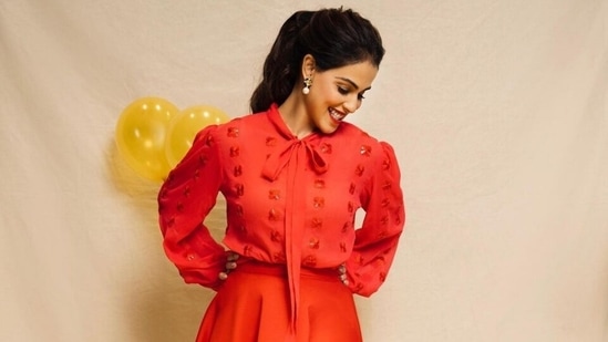 Genelia, who is married to Riteish Deshmukh, took to Instagram today, December 25, to post several photos of herself from a stylish photoshoot. "Merry Christmas (three green heart emojis)," the mother-of-two captioned the post. The star posed for the camera while surrounded by gold and white balloons.(Instagram/@geneliad)