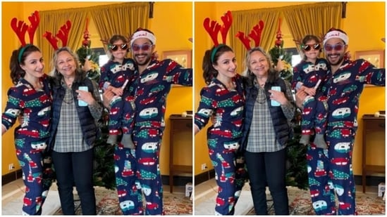Sharmila Tagore made a cameo in the Christmas family pictures.(Instagram/@sakpataudi)