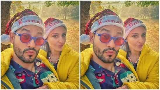 In matching jackets and customised caps, Soha and Kunal looked adorable.(Instagram/@kunalkemmu)