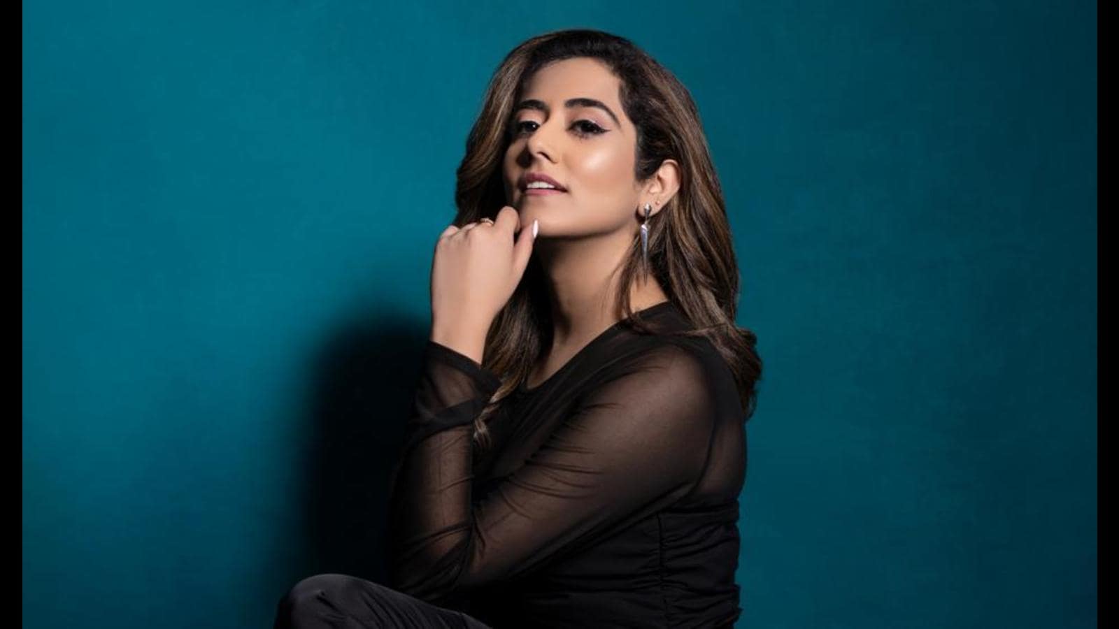 Always want to do justice to AR Rahman’s songs: Jonita Gandhi