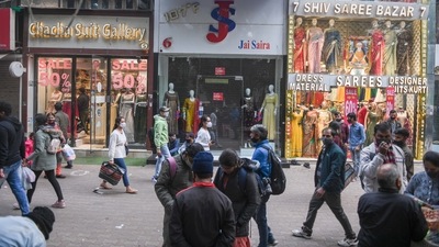 Delhi's Sarojini Market switched to an odd-even pattern for this weekend. (PTI) Delhi's Sarojini Market switched to an odd-even pattern for this weekend. (PTI)