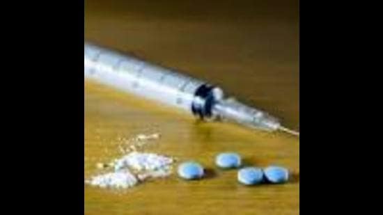 A case under Sections 15, 25 of the Narcotics Drugs and Psychotropic Substances Act was registered against them at the Sidhwan Bet police station. (Representative Image/HT File)