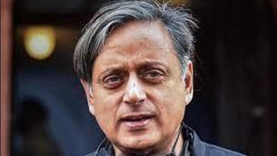 The Kerala Congress on Sunday asked party MP Shashi Tharoor who refused to oppose the rail project to fall in line. (HT FILE PHOTO.)
