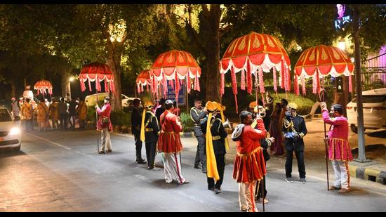 While some couples have decided to push their wedding dates, vendors are bracing themselves for the uncertainties (Photo: Arvind Yadav/HT)