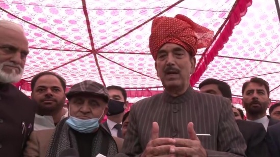Congress leader Ghulam Nabi Azad speaks at a rally on the outskirts of Jammu on Sunday. (ANI Twitter) Congress leader Ghulam Nabi Azad speaks at a rally on the outskirts of Jammu on Sunday. (ANI Twitter)