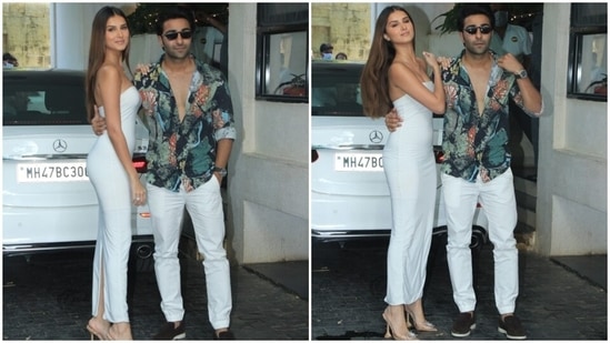 Tara brought in all the glamour and sass with her fashionable look at the festive celebration. She posed outside the Kunal Kapoor's home with Aadar for the paparazzi. Her photos, giving a glimpse of her jaw-dropping attire, have been doing rounds on social media. If you want to know about its price, we even found out the details for you.(HT Photo/Varinder Chawla)