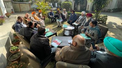 Shiromani Akali Dal (SAD), Bharatiya Janata Party (BJP), Lok Insaaf Party (LIP), and Congress councillors participated in the meeting, which was held to go over the agenda of the general house meeting. (Representative Image/HT File) Shiromani Akali Dal (SAD), Bharatiya Janata Party (BJP), Lok Insaaf Party (LIP), and Congress councillors participated in the meeting, which was held to go over the agenda of the general house meeting. (Representative Image/HT File)