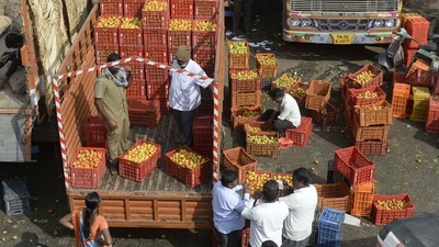 For most of the top 10 items in India’s import and export basket, which account for 80% and 61% of total imports and exports, unit values have increased significantly between April and October 2021 compared to the same period last year. (AFP )