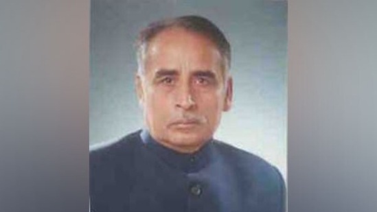 Mahendra Prasad (File Photo) Mahendra Prasad (File Photo)