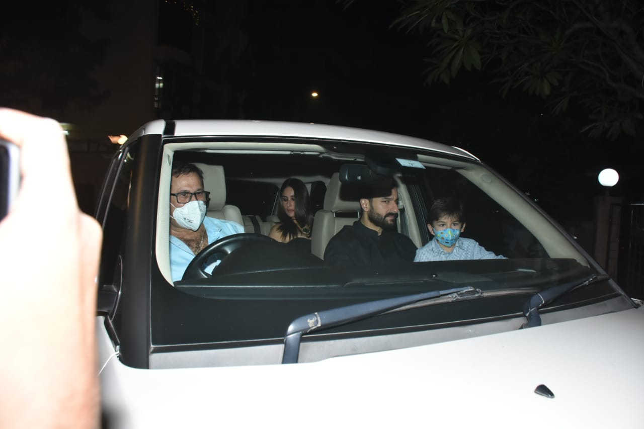 Kareena Kapoor with Saif Ali Khan and Taimur. Kareena Kapoor with Saif Ali Khan and Taimur.
