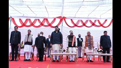 Haryana governor Bandaru Dattatreya, chief minister Manohar Lal Khattar, deputy CM Dushyant Chautala, and newly sworn-in ministers Devender Singh Babli and Kamal Gupta in Chandigarh on Tuesday. (ANI) Haryana governor Bandaru Dattatreya, chief minister Manohar Lal Khattar, deputy CM Dushyant Chautala, and newly sworn-in ministers Devender Singh Babli and Kamal Gupta in Chandigarh on Tuesday. (ANI)