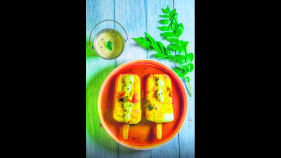 A Mumbai-based chef claimed to have come up with popsicle idlis.
