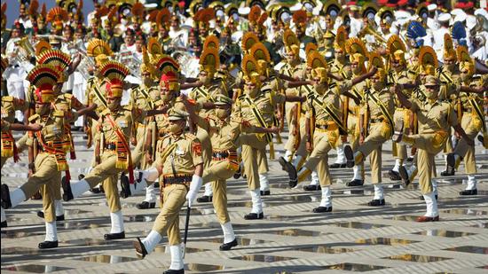 A file photo of police personnel in ceremonial uniform during Police Commemoration Day at the National Police Memorial in New Delhi. On November 1, the Delhi Police launched Sadbhavna to help those in need. Under the programme, beat police personnel reach out to vulnerable individuals, listen to their problems and extend help in whatever way possible. (ANI)