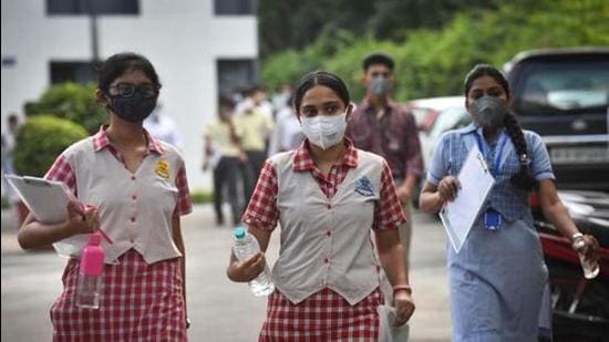 Schools had restarted in-person classes for classes 6 and above from December 18. (Sanchit Khanna/HT PHOTO)
