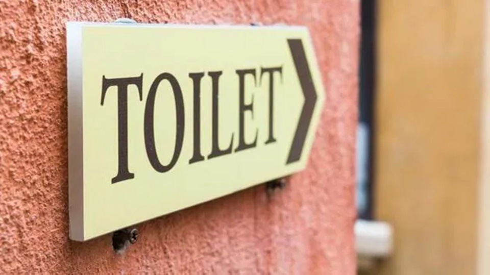 Experts say that the urge to pee increases during winter as a result of how the nature interacts with our body's anatomy. (Shutterstock) Experts say that the urge to pee increases during winter as a result of how the nature interacts with our body's anatomy. (Shutterstock)