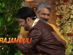 Kapil Sharma welcomes SS Rajamouli on his show.