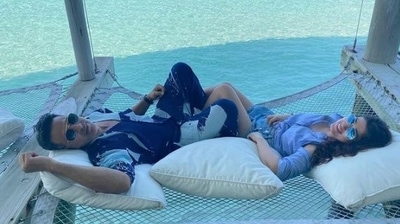 Akshay Kumar and Twinkle Khanna in the Maldives.