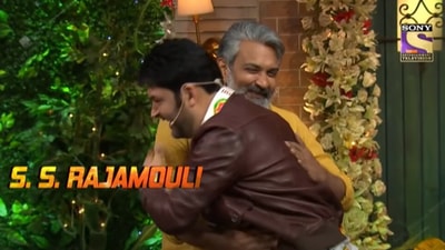 Kapil Sharma welcomes SS Rajamouli on his show.