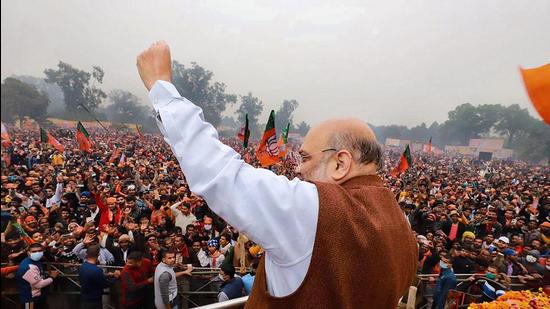 **EDS: IMAGE PROVIDED BY BJP** Hardoi: Union Home Minister Amit Shah during a public meeting ahead of 2022 Uttar Pradesh Assembly elections, in Hardoi, Tuesday, Dec. 28, 2021. (PTI Photo)(PTI12_28_2021_000151B) (PTI)