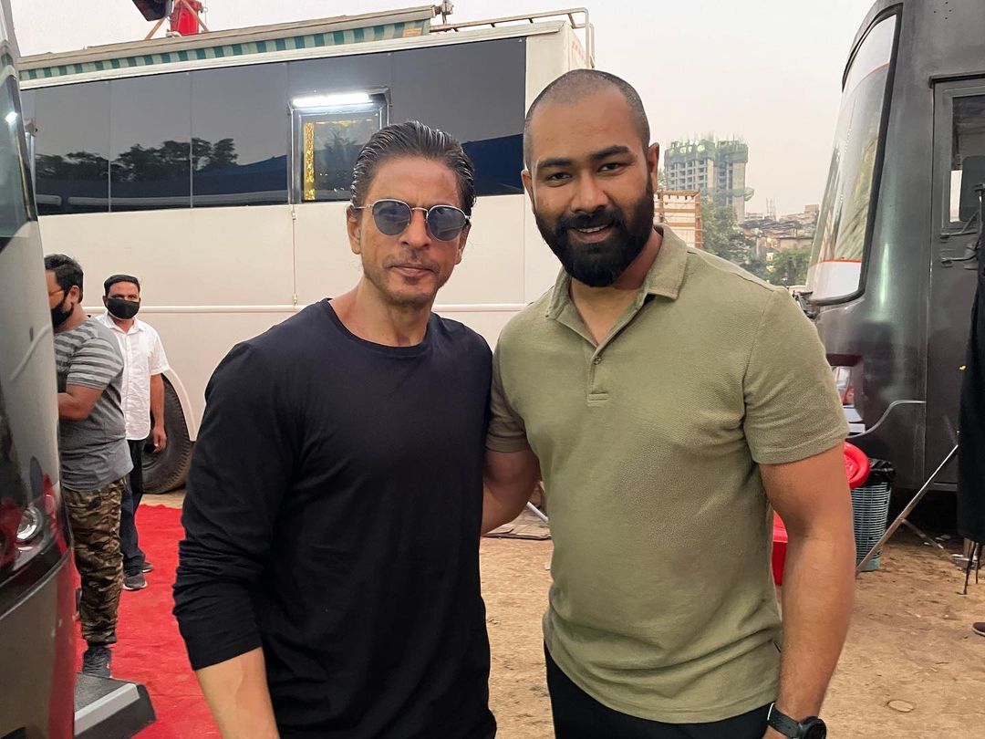Shah Rukh Khan on the sets of the shoot. Shah Rukh Khan on the sets of the shoot. 