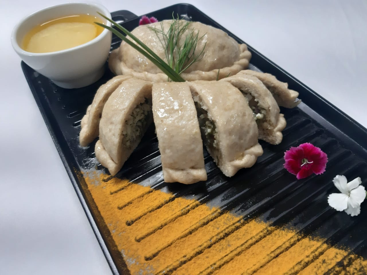 Siddu, Himachali dish most popular in areas such as Mandi, Kullu, Manali, Rohru and Shimla. Siddu, Himachali dish most popular in areas such as Mandi, Kullu, Manali, Rohru and Shimla.