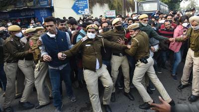 This back and forth — notwithstanding the pandemic — explains why resident doctors planned a march from Maulana Azad Medical College to the SC (Hindustan Times) This back and forth — notwithstanding the pandemic — explains why resident doctors planned a march from Maulana Azad Medical College to the SC (Hindustan Times)