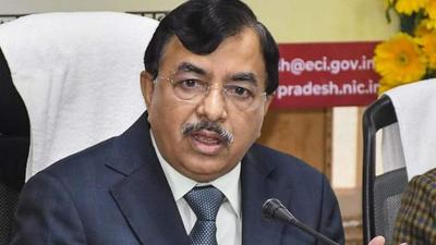 CEC Sushil Chandra at a press conference on the UP assembly polls in Lucknow on Thursday. (PTI PHOTO) CEC Sushil Chandra at a press conference on the UP assembly polls in Lucknow on Thursday. (PTI PHOTO)