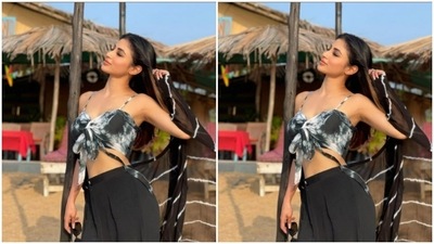 Mouni opted for a minimal makeup look. She decked up in nude eyeshadow, black eyeliner, mascara-laden eyelashes, contoured cheeks and a shade of nude lipstick. (Instagram/@imouniroy)