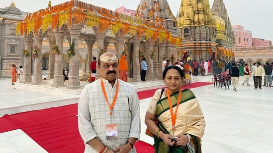  Karnataka Chief Minister Basavaraj Bommai along with his wife Chennamma Basavaraj at Kashi Vishwanath Temple, in Varanasi.(ANI) Karnataka Chief Minister Basavaraj Bommai along with his wife Chennamma Basavaraj at Kashi Vishwanath Temple, in Varanasi.(ANI)