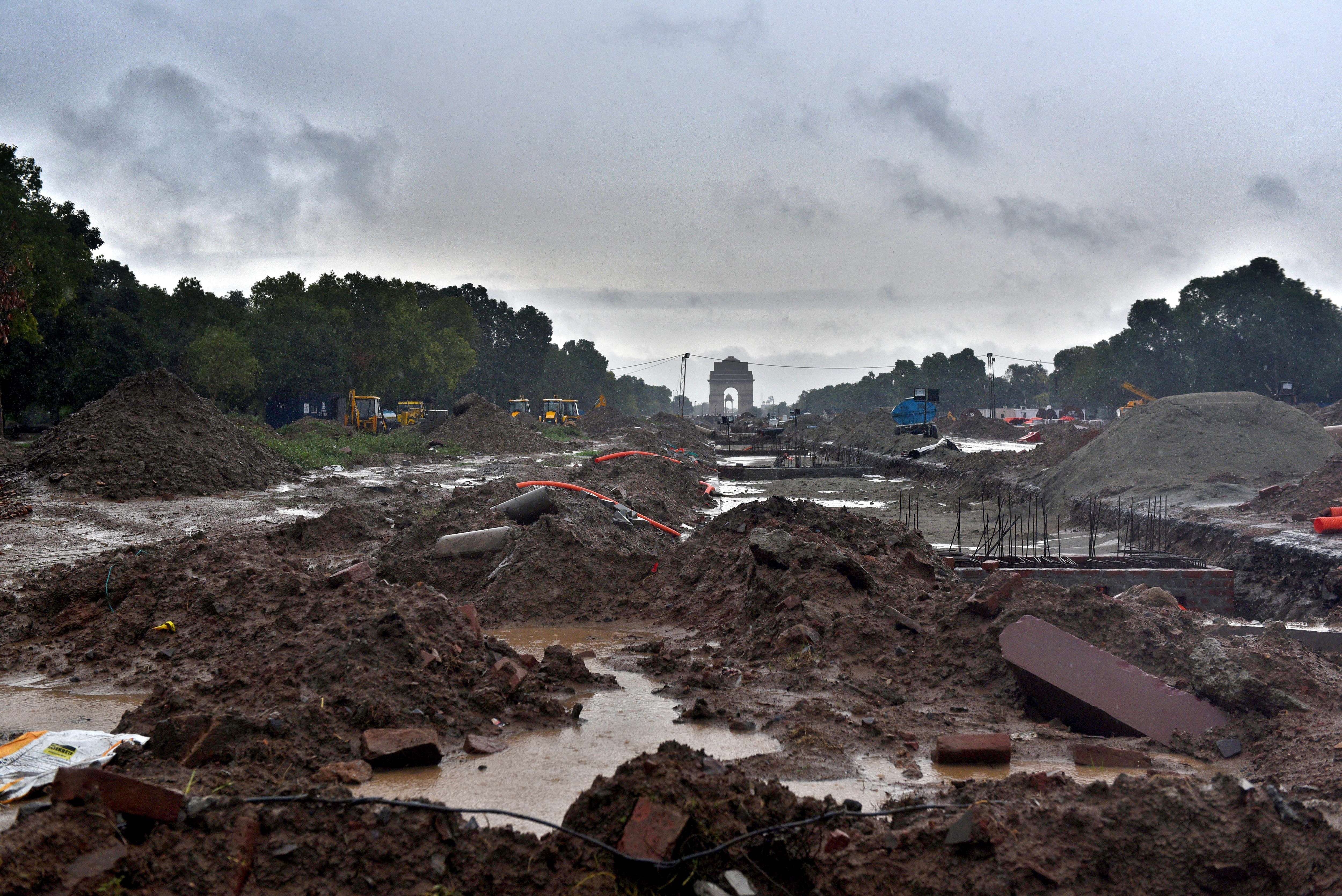 Apart from the avenue itself , the construction work of the new Parliament building is going on and is expected to be completed before the winter session this year. (Ajay Aggarwal / HT Photo)